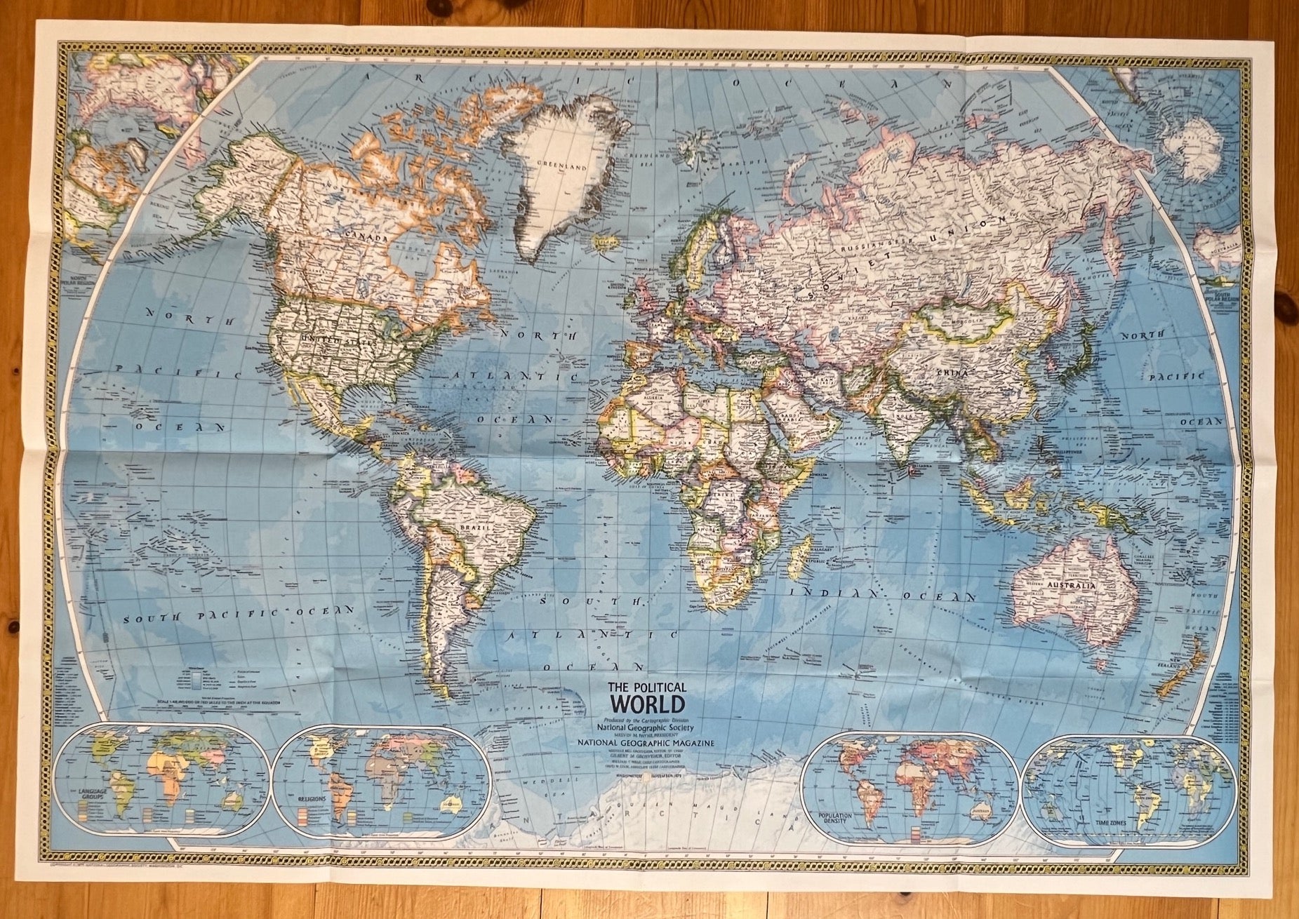 Vintage Map Print - Map of the World - Asia - Europe - America  Australia - 1972 - Dahlströms Fine Art