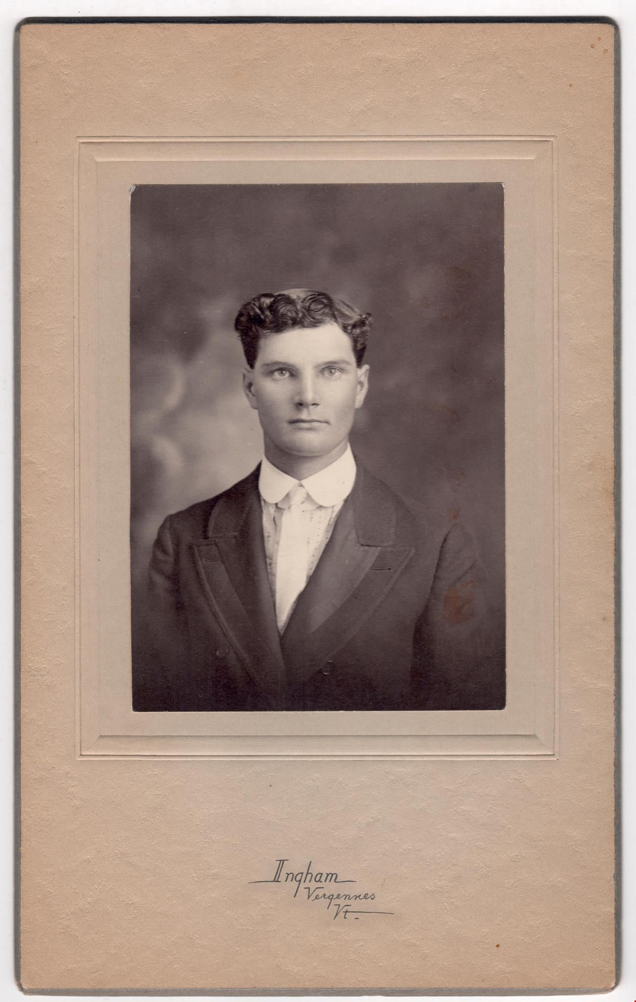 Original Antique Photo Cabinet Card Gentleman Portrait Ingham Verqenxes - Dahlströms Fine Art