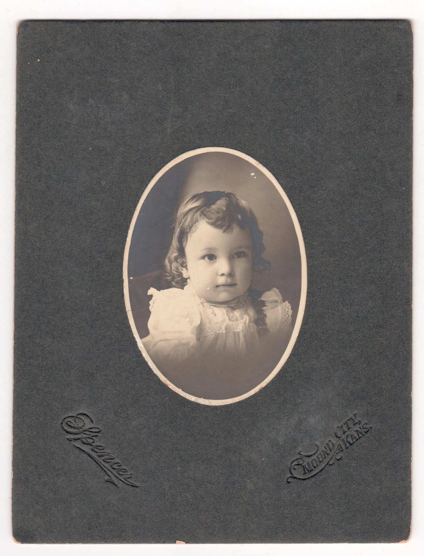 Photograph Antique Photo Cabinet Card Toddler Portrait Mound City Kansas - Dahlströms Fine Art