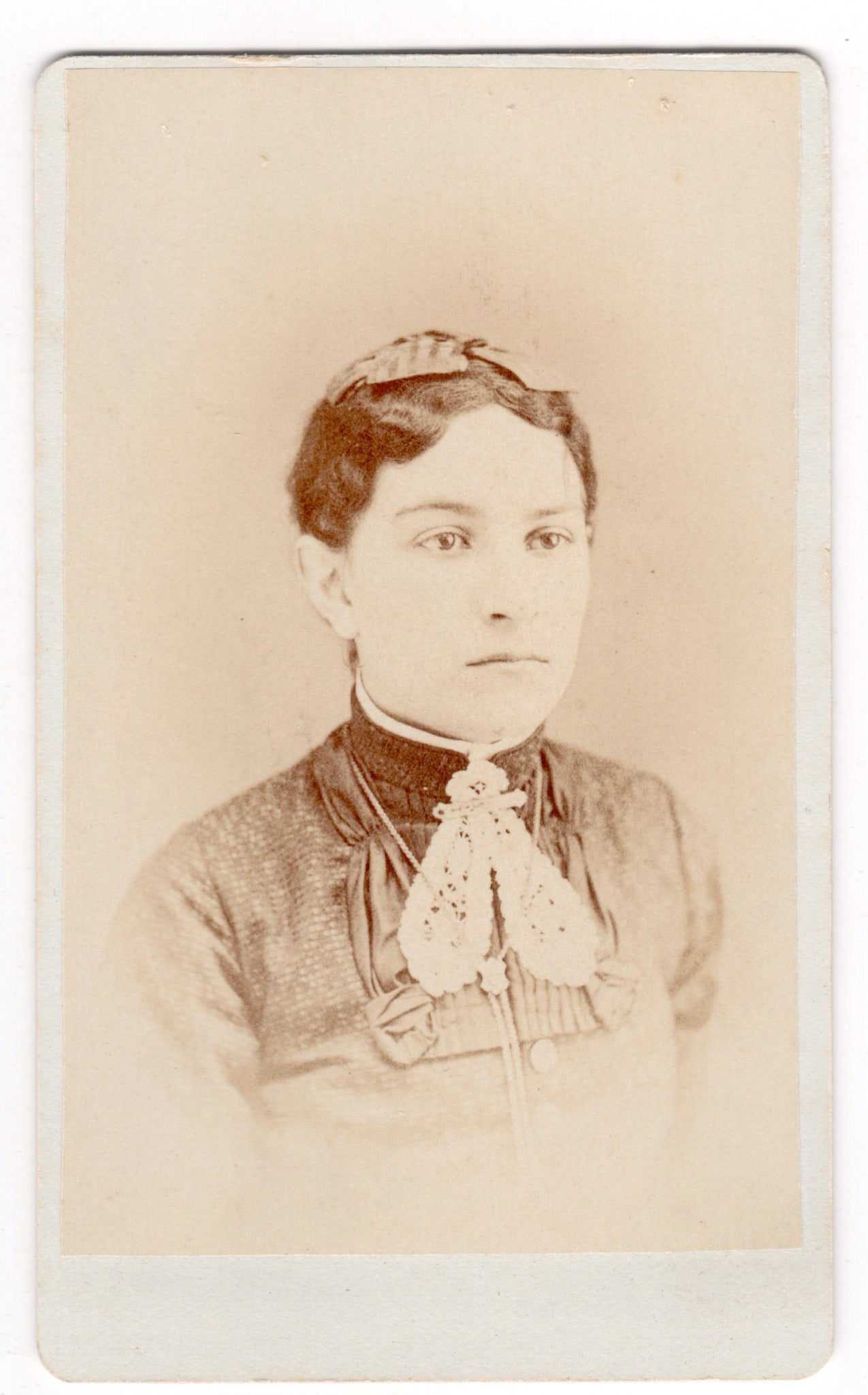Original Antique Photo Cabinet Card Lady Portrait  Barrington Illinois - Dahlströms Fine Art