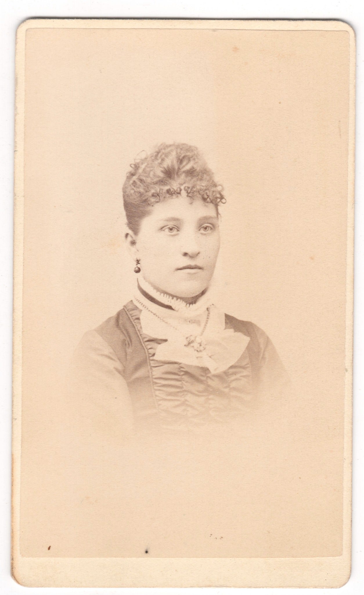 Antique Photo Cabinet Card Lady Portrait Photograph - Dahlströms Fine Art