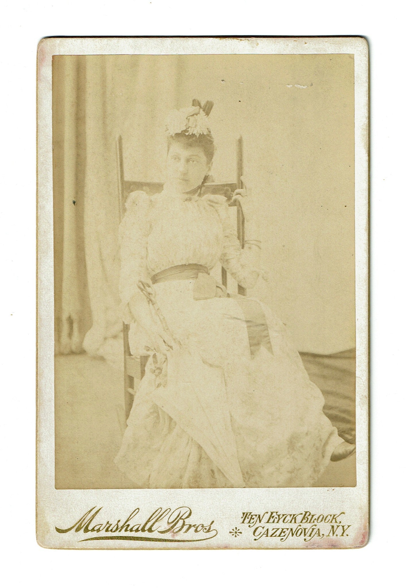 Original Antique Photo Cabinet Card Lady Portrait Cazenovia - Dahlströms Fine Art